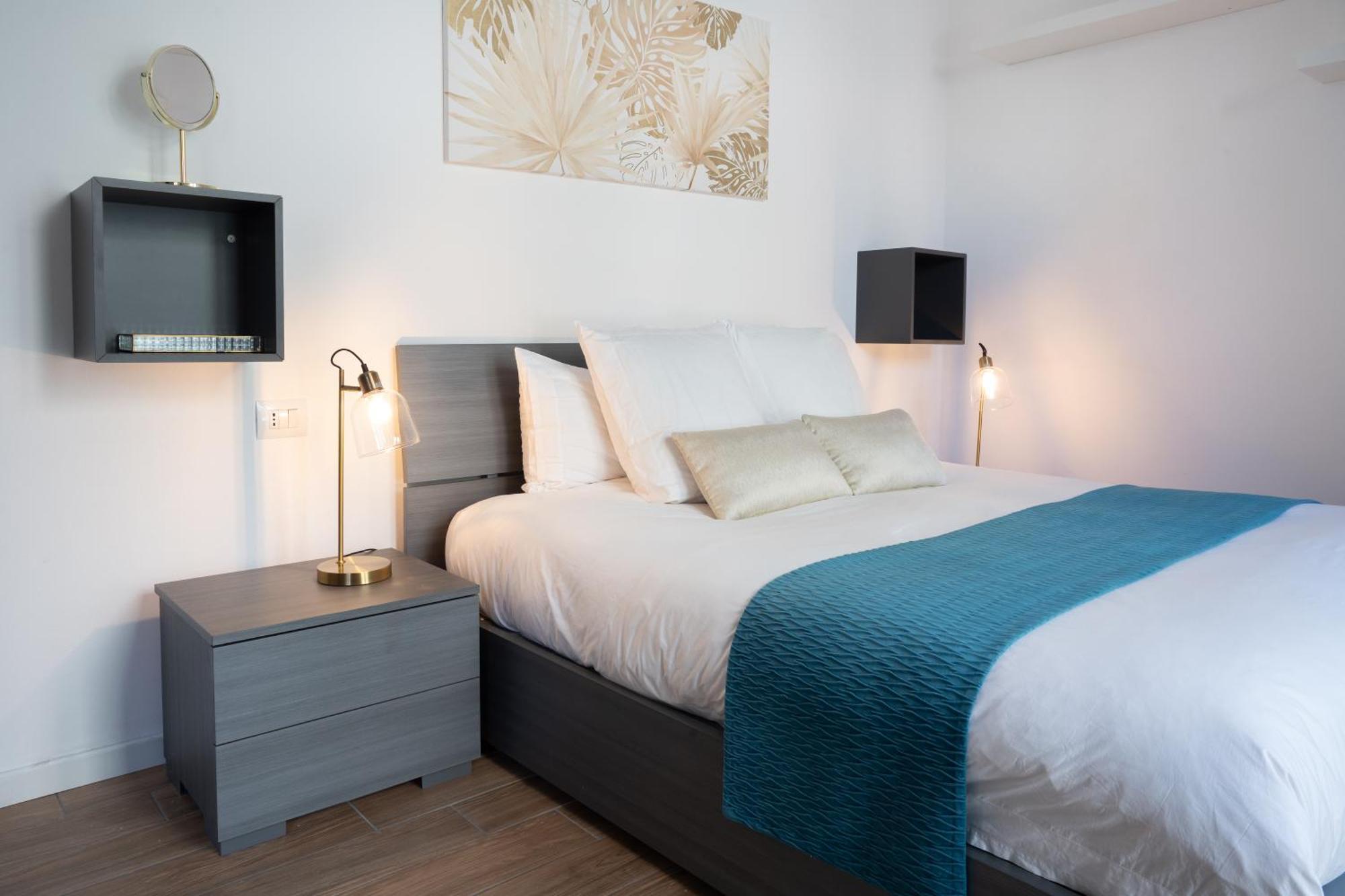 Lora Apartment,Free Private Parking, Self Check In,1 Côme Esterno foto